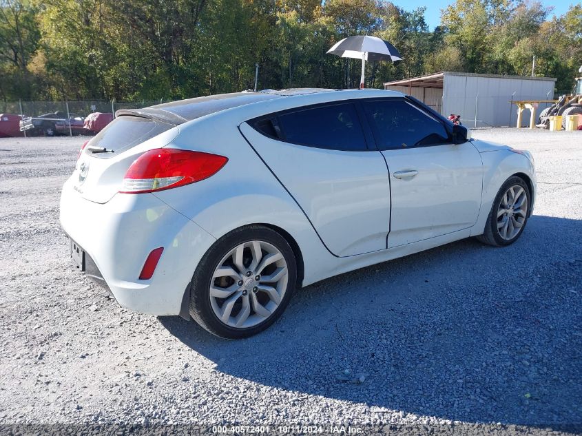 2013 Hyundai Veloster Base W/Black VIN: KMHTC6AD0DU140102 Lot: 40572401