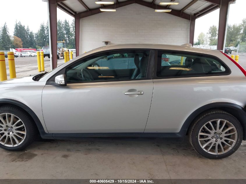 2011 Volvo C30 T5/T5 R-Design VIN: YV1672MK8B2202079 Lot: 40605429