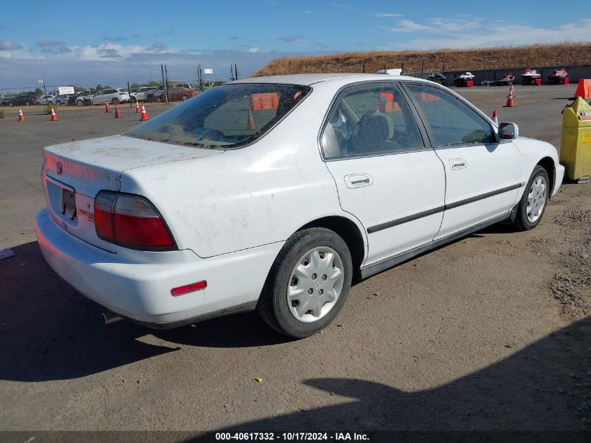 1996 Honda Accord Lx/Ex VIN: 1HGCD5630TA212459 Lot: 40617332