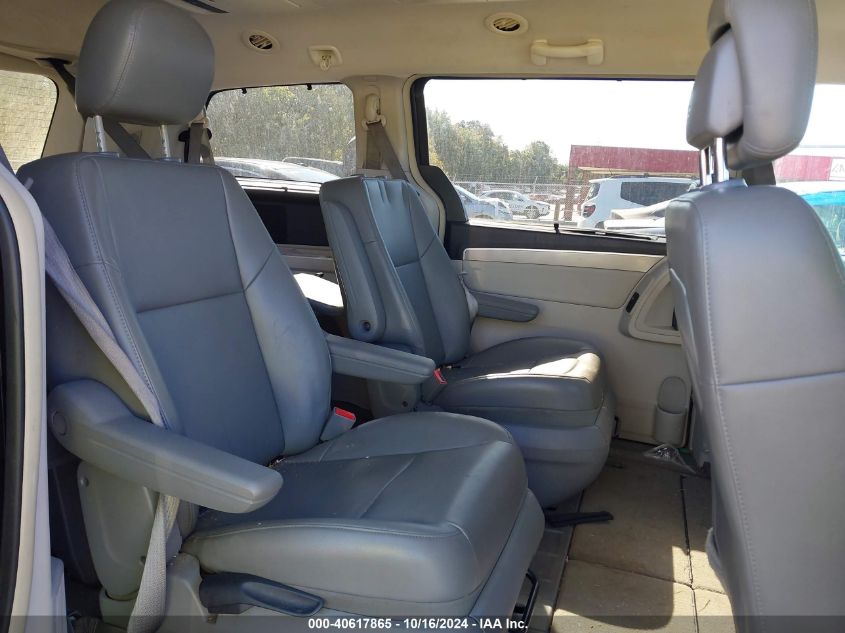 2011 Volkswagen Routan Se VIN: 2V4RW3DG2BR669545 Lot: 40617865