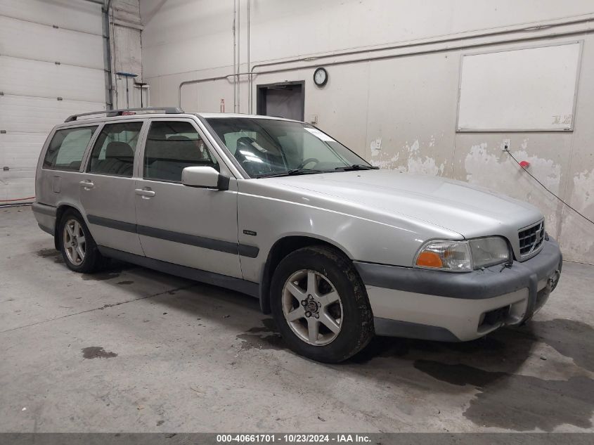 1998 Volvo V70 Awd VIN: YV1LZ5648W2436547 Lot: 40661701