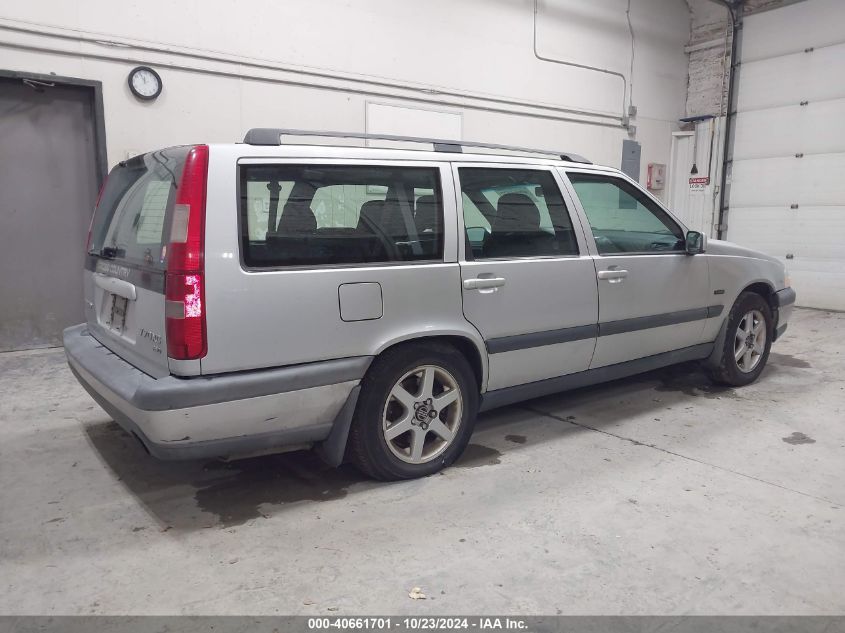 1998 Volvo V70 Awd VIN: YV1LZ5648W2436547 Lot: 40661701