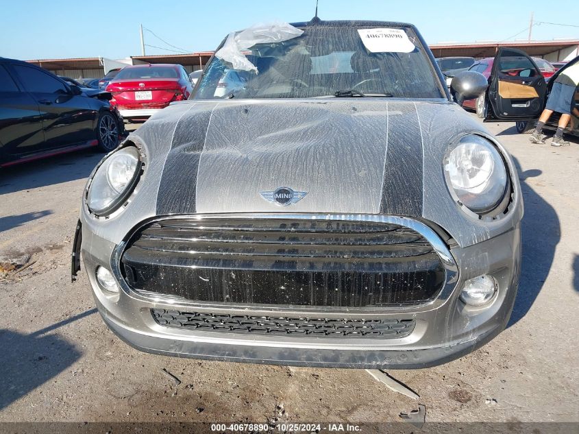 2017 Mini Convertible Cooper VIN: WMWWG5C33H3D00151 Lot: 40678890