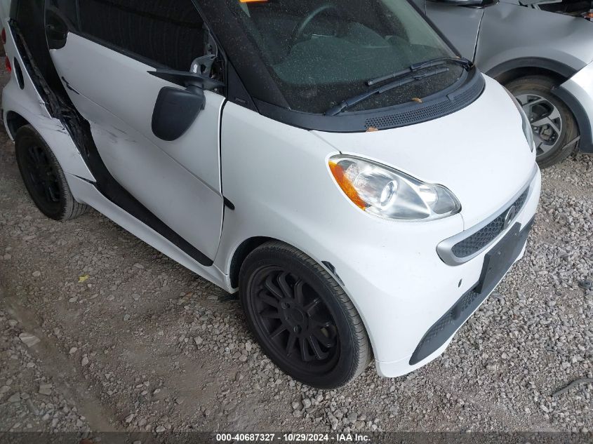 2013 Smart Fortwo Passion/Pure VIN: WMEEJ3BA2DK583001 Lot: 40687327