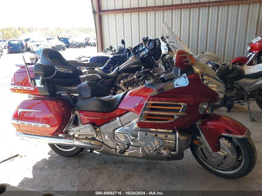 2001 Honda Gl1800 VIN: 1HFSC47051A000154 Lot: 40692716