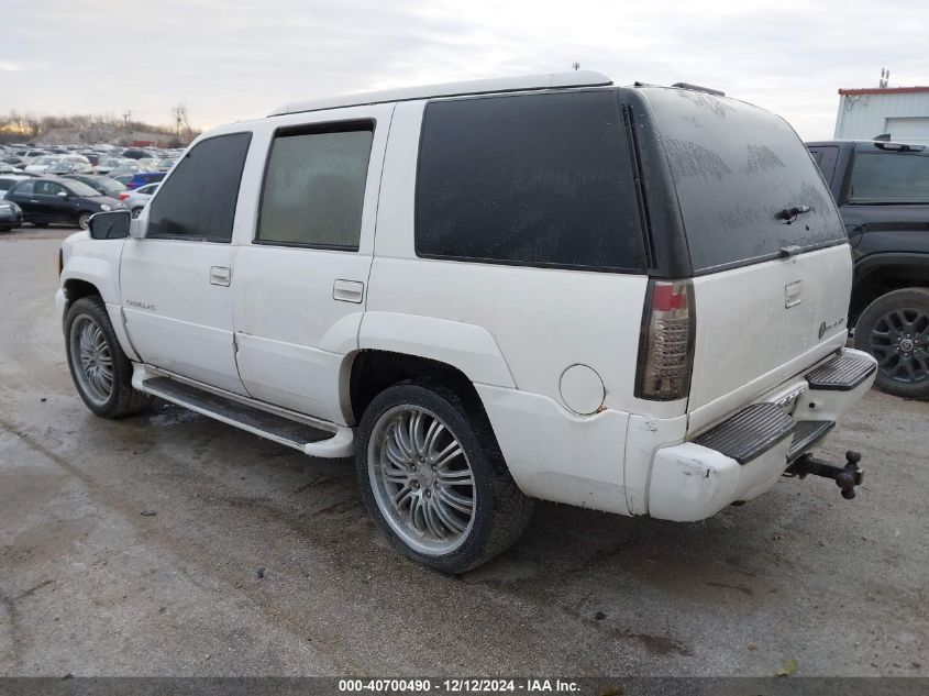 2000 Cadillac Escalade Standard VIN: 1GYEK13R2YR127463 Lot: 40700490