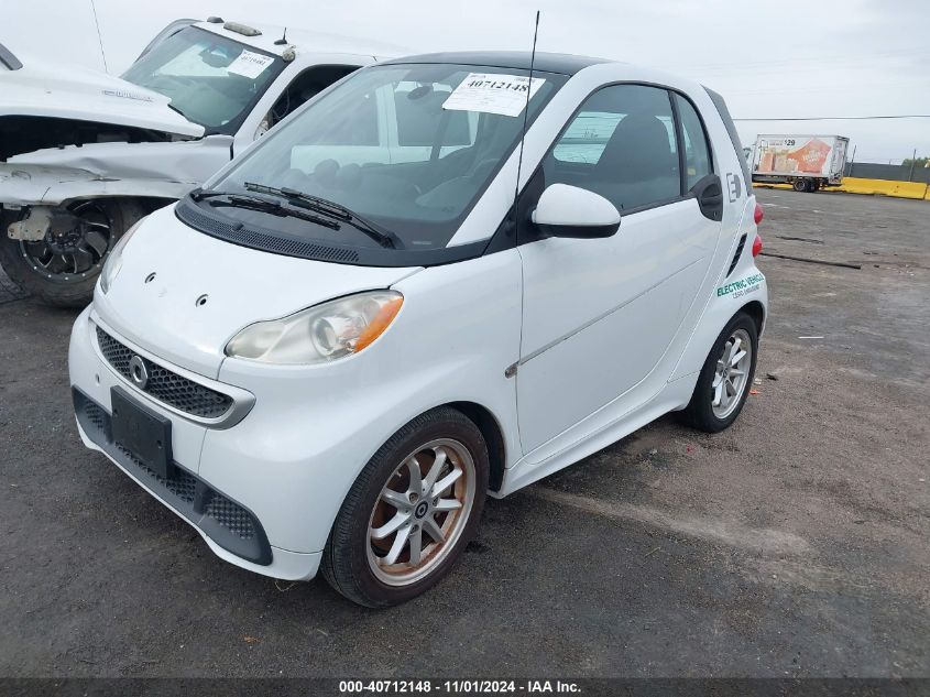 2014 Smart Fortwo Electric Drive Passion VIN: WMEEJ9AA7EK779439 Lot: 40712148