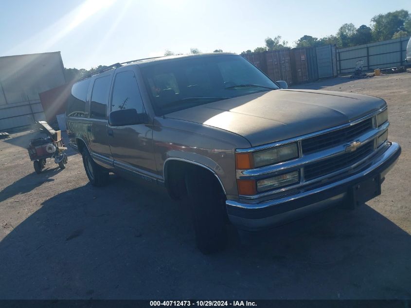 1996 Chevrolet Suburban C1500 VIN: 1GNEC16R1TJ389715 Lot: 40712473