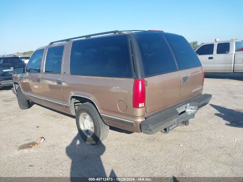 1996 Chevrolet Suburban C1500 VIN: 1GNEC16R1TJ389715 Lot: 40712473