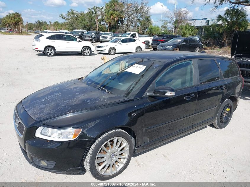 2010 Volvo V50 2.4I VIN: YV1382MW3A2526719 Lot: 40721007