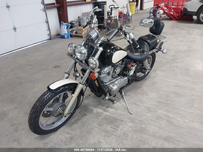 1993 Honda Vt1100 C VIN: 1HFSC1814PA700827 Lot: 40758594