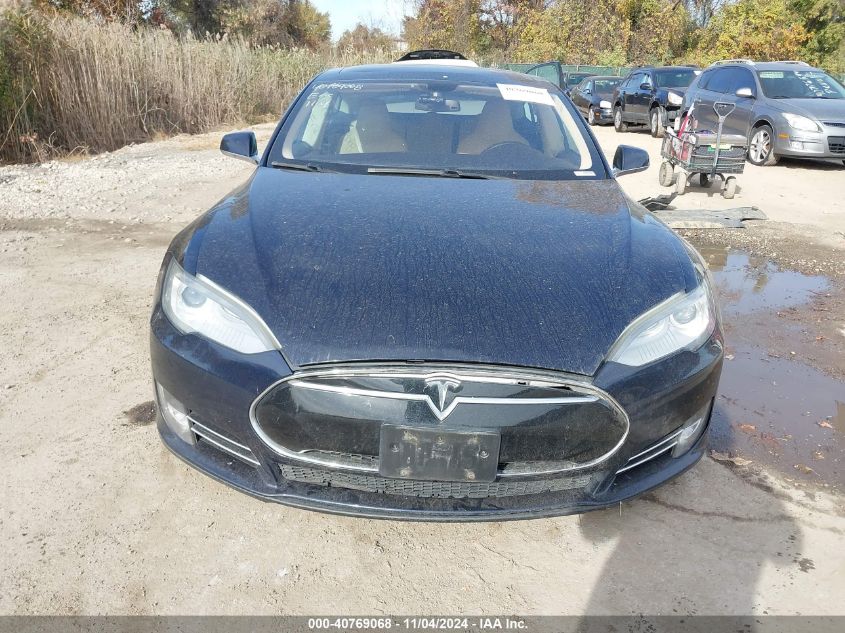 2013 Tesla Model S VIN: 5YJSA1CN3DFP08883 Lot: 40769068