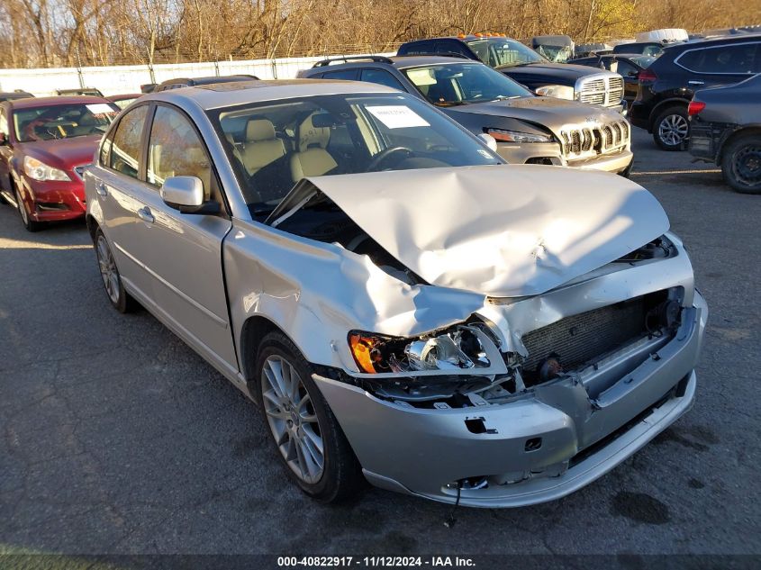 2010 Volvo S40 2.4I VIN: YV1382MS4A2488057 Lot: 40822917