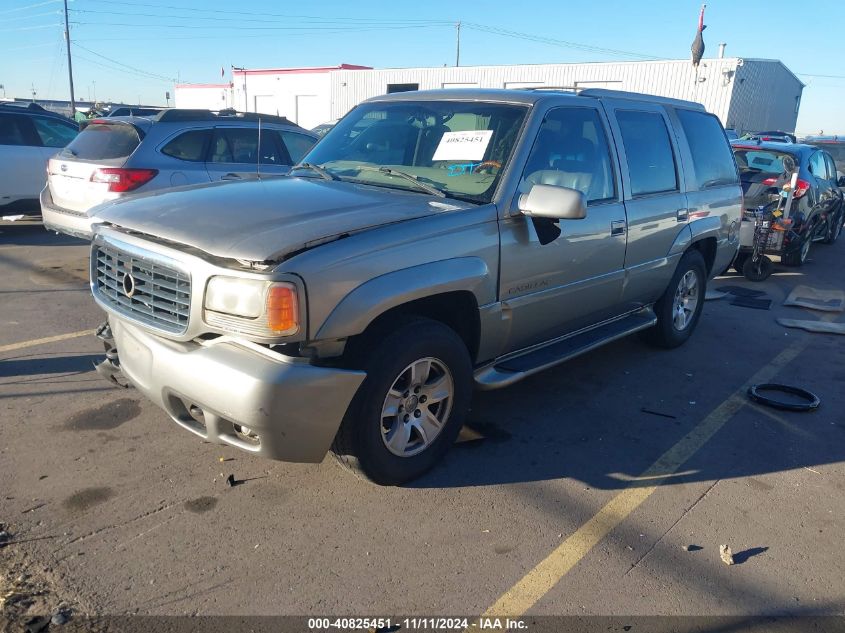 1999 Cadillac Escalade Standard VIN: 1GYEK13R1XR409124 Lot: 40825451