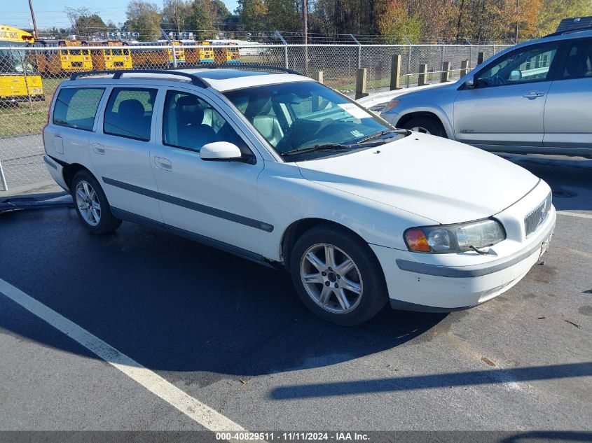 2004 Volvo V70 2.5T VIN: YV1SW59V042411941 Lot: 40829511