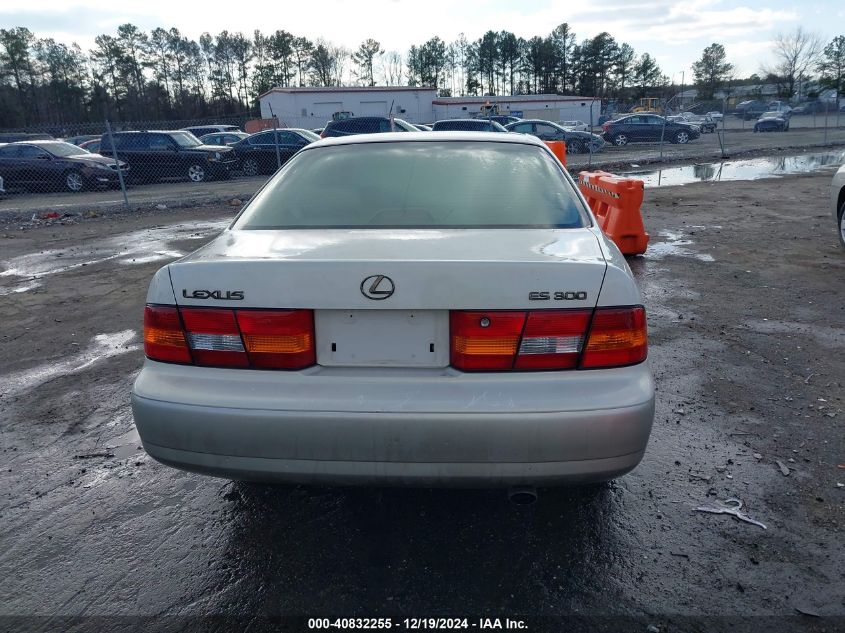 1999 Lexus Es 300 VIN: JT8BF28G5X0192447 Lot: 40832255