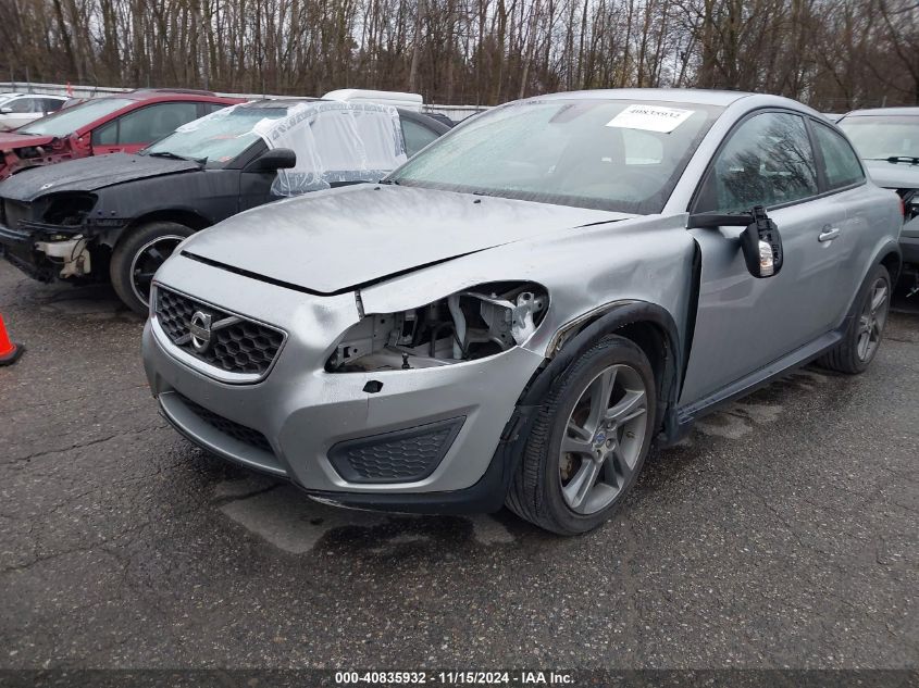 2013 Volvo C30 T5/T5 Platinum/T5 Premier/T5 Premier Plus/T5 R-Design/T5 R-Design Platinum/T5 R-Design Premier VIN: YV1672MK7D2305755 Lot: 40835932