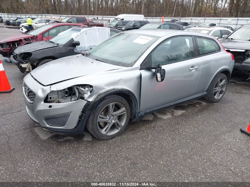 2013 Volvo C30 T5/T5 Platinum/T5 Premier/T5 Premier Plus/T5 R-Design/T5 R-Design Platinum/T5 R-Design Premier VIN: YV1672MK7D2305755 Lot: 40835932