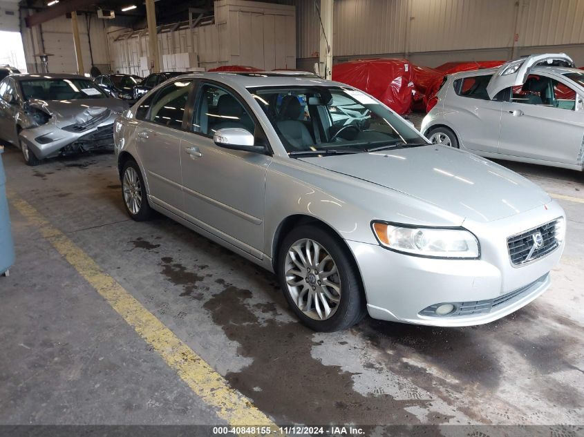 2009 Volvo S40 2.4I VIN: YV1MS390492452562 Lot: 40848155