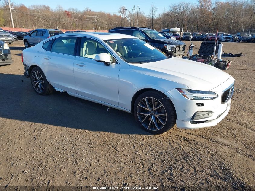 2018 Volvo S90 T6 Momentum VIN: LVY992MK2JP007781 Lot: 40851873