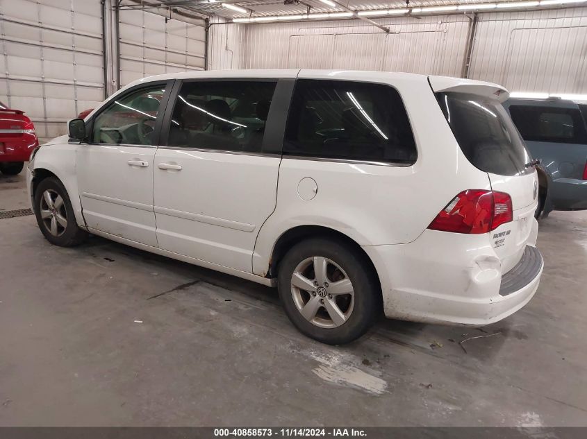 2010 Volkswagen Routan Se VIN: 2V4RW3D11AR236843 Lot: 40858573