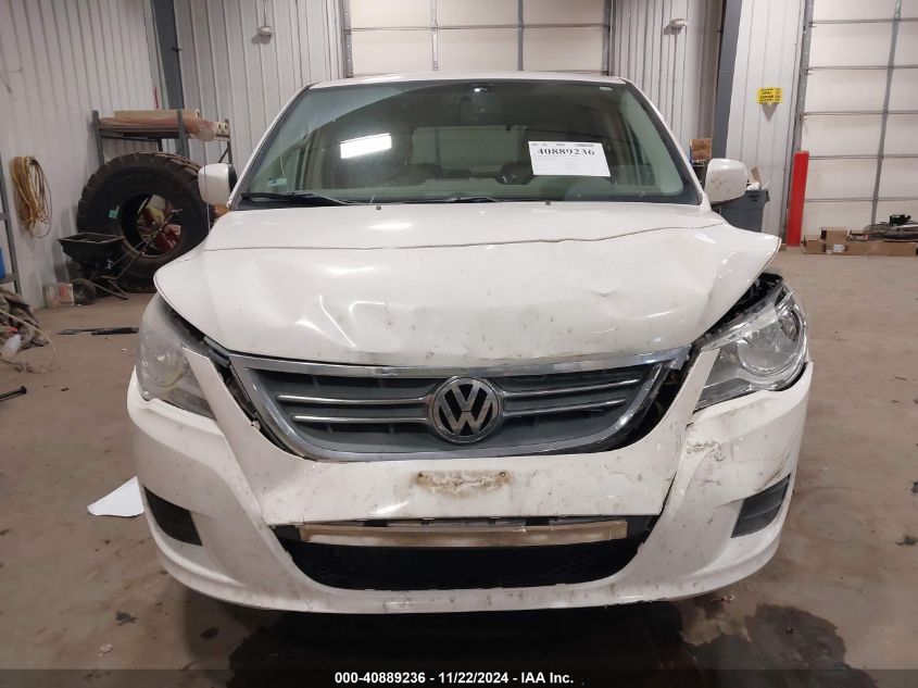 2010 Volkswagen Routan Sel VIN: 2V4RW5DX4AR360590 Lot: 40889236