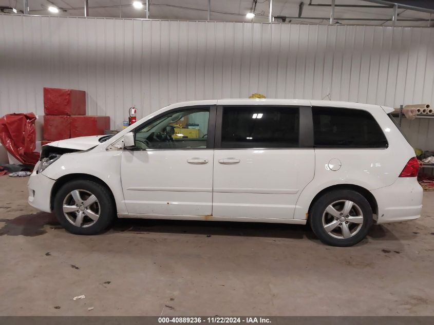 2010 Volkswagen Routan Sel VIN: 2V4RW5DX4AR360590 Lot: 40889236