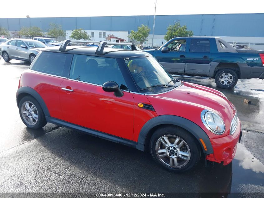 2013 Mini Hardtop Cooper VIN: WMWSU3C56DT684592 Lot: 40895440