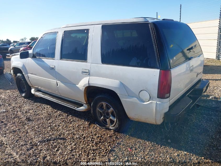 2000 Cadillac Escalade Standard VIN: 1GYEK13RXYR165653 Lot: 40899653