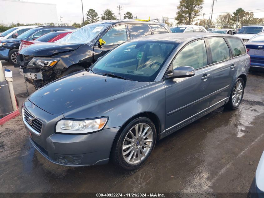 2010 Volvo V50 2.4I VIN: YV1382MWXA2540441 Lot: 40922274