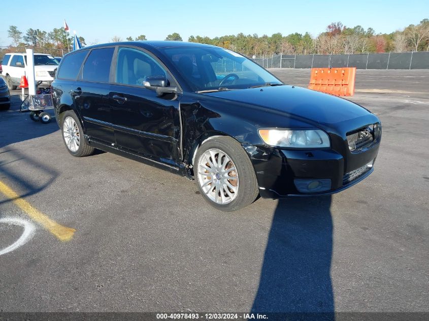 2010 Volvo V50 2.4I VIN: YV1382MW4A2534070 Lot: 40978493