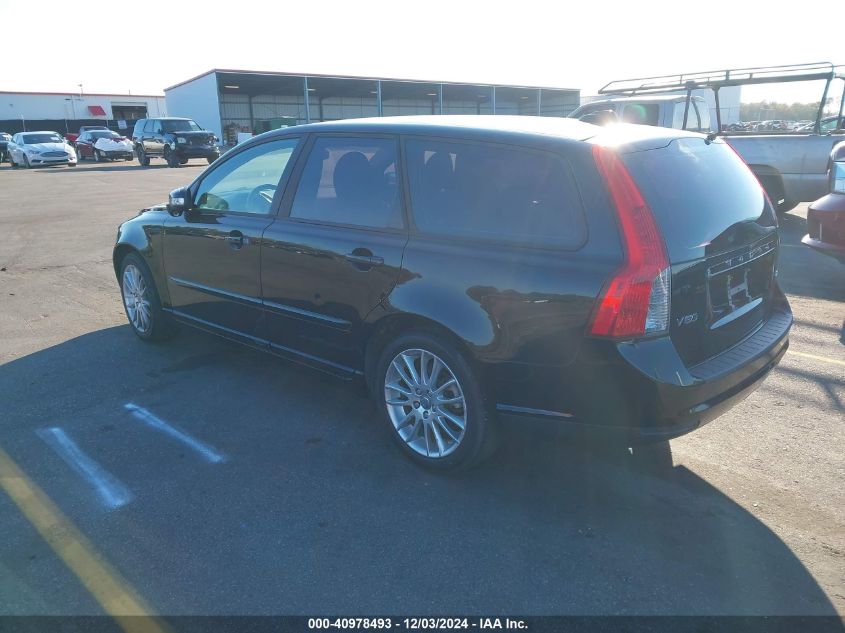 2010 Volvo V50 2.4I VIN: YV1382MW4A2534070 Lot: 40978493