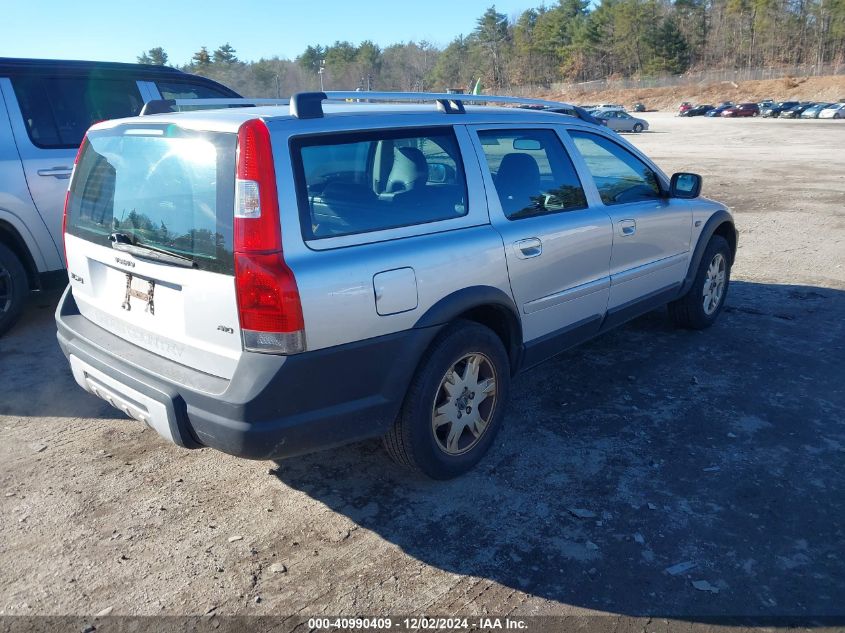 2005 Volvo Xc70 2.5T Awd VIN: YV1SZ592251203404 Lot: 40990409