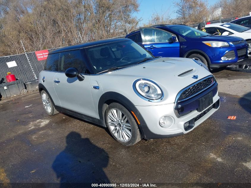 2017 Mini Hardtop Cooper S VIN: WMWXP7C34H3B94681 Lot: 40990995