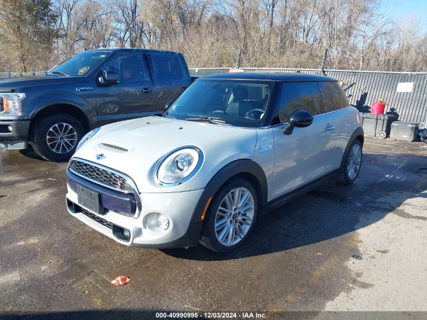 2017 Mini Hardtop Cooper S VIN: WMWXP7C34H3B94681 Lot: 40990995