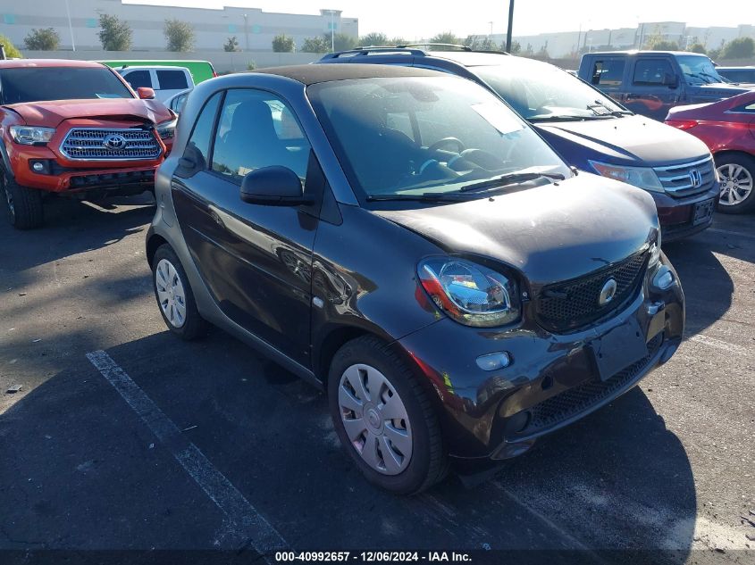 2018 Smart Fortwo Electric Drive Passion/Prime/Pure VIN: WMEFJ9BA1JK262215 Lot: 40992657