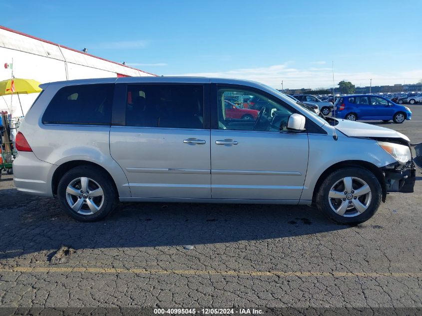 2010 Volkswagen Routan Se VIN: 2V4RW3D14AR295465 Lot: 40995045