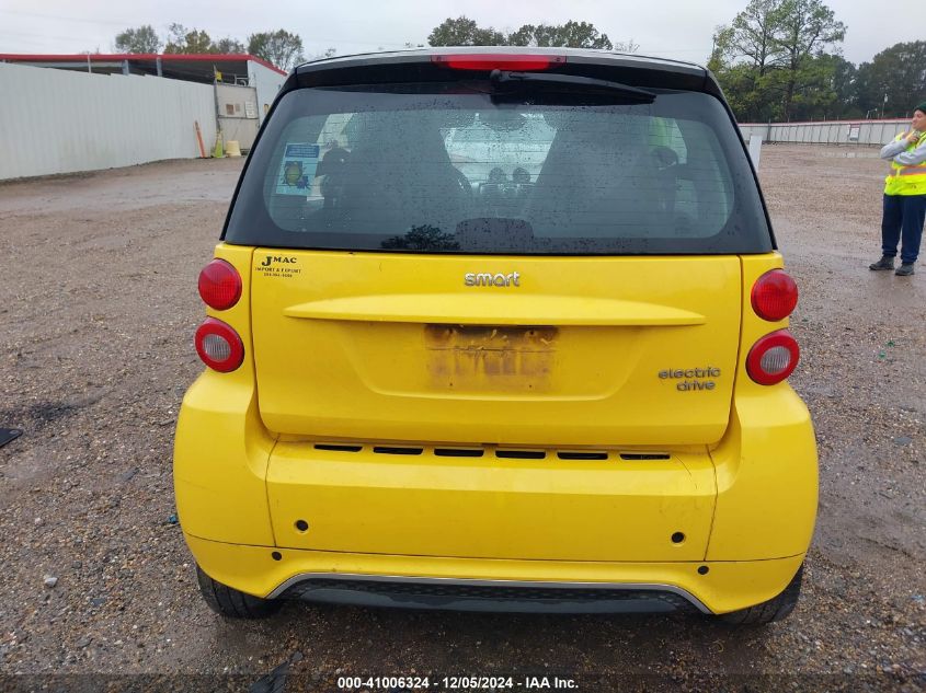 2014 Smart Fortwo Electric Drive Passion VIN: WMEEJ9AAXEK755586 Lot: 41006324