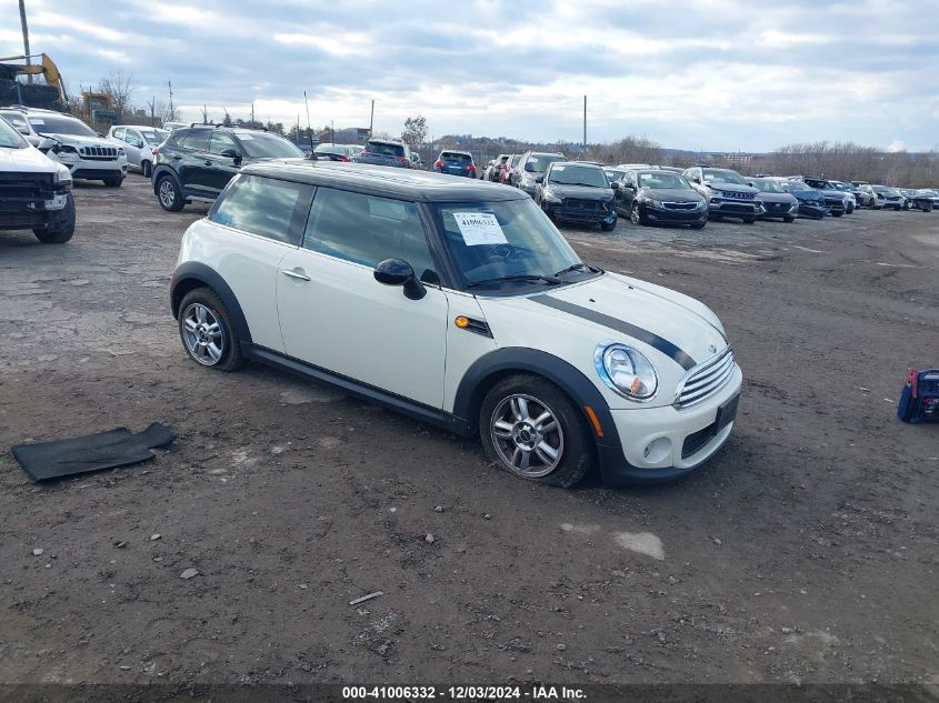 2013 Mini Hardtop Cooper VIN: WMWSU3C55DT679738 Lot: 41006332