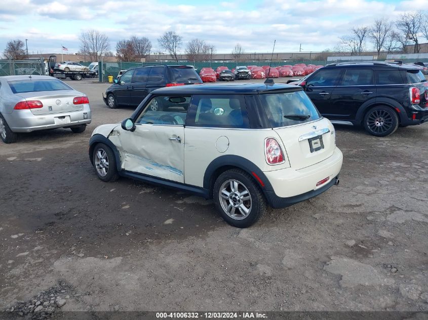 2013 Mini Hardtop Cooper VIN: WMWSU3C55DT679738 Lot: 41006332