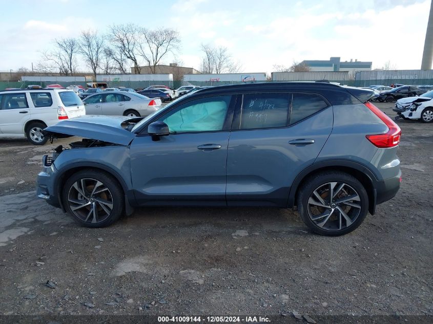 2022 Volvo Xc40 T5 R-Design VIN: YV4162UM0N2673732 Lot: 41009144