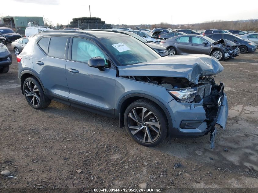 2022 Volvo Xc40 T5 R-Design VIN: YV4162UM0N2673732 Lot: 41009144