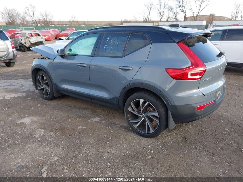 2022 Volvo Xc40 T5 R-Design VIN: YV4162UM0N2673732 Lot: 41009144