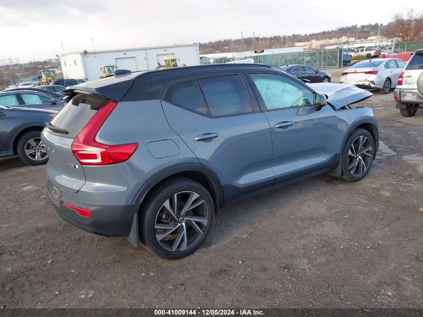 2022 Volvo Xc40 T5 R-Design VIN: YV4162UM0N2673732 Lot: 41009144