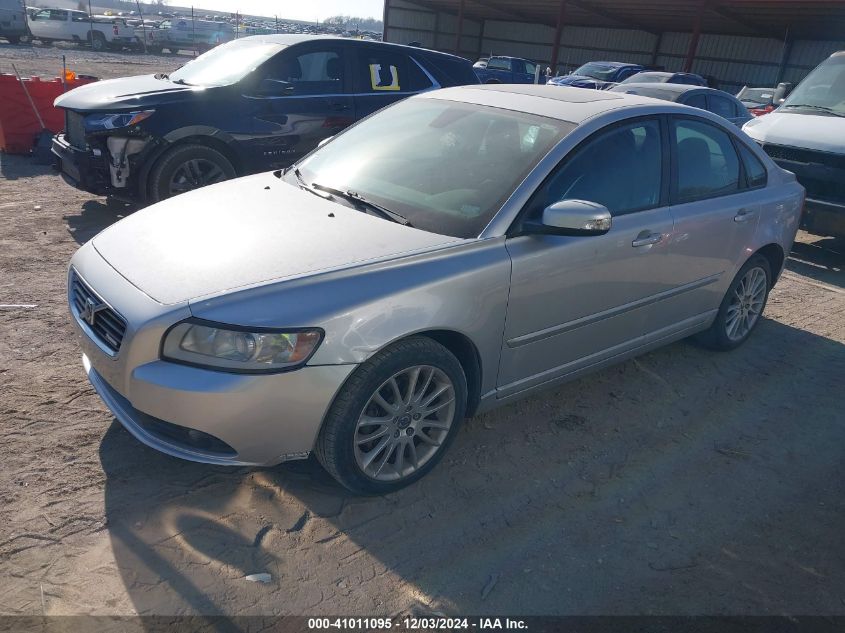 2011 Volvo S40 T5/T5 R-Design VIN: YV1672MS1B2536843 Lot: 41011095