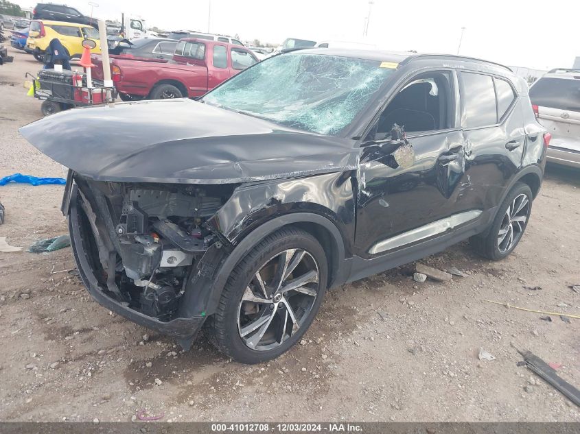 2021 Volvo Xc40 T5 R-Design VIN: YV4162UM7M2526791 Lot: 41012708