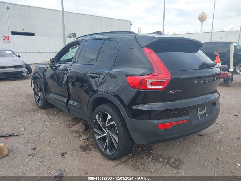 2021 Volvo Xc40 T5 R-Design VIN: YV4162UM7M2526791 Lot: 41012708