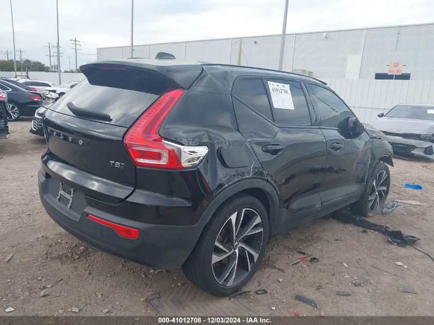 2021 Volvo Xc40 T5 R-Design VIN: YV4162UM7M2526791 Lot: 41012708