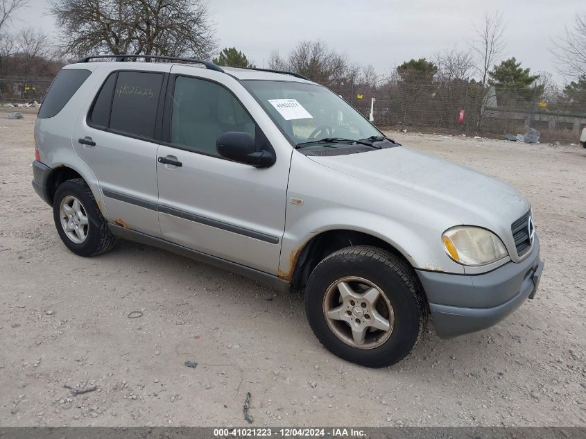 1999 Mercedes-Benz Ml 320 VIN: 4JGAB54E4XA110163 Lot: 41021223