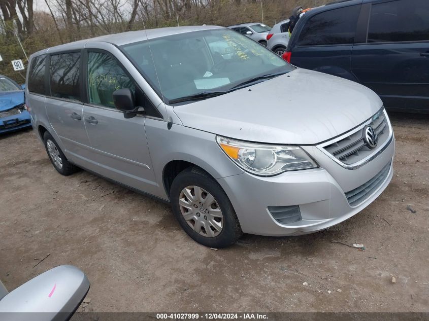 2011 Volkswagen Routan S VIN: 2V4RW4DG9BR717418 Lot: 41027999